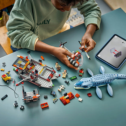 LEGO® Jurassic World Mosasaurus-dinosauriens båtanfall
