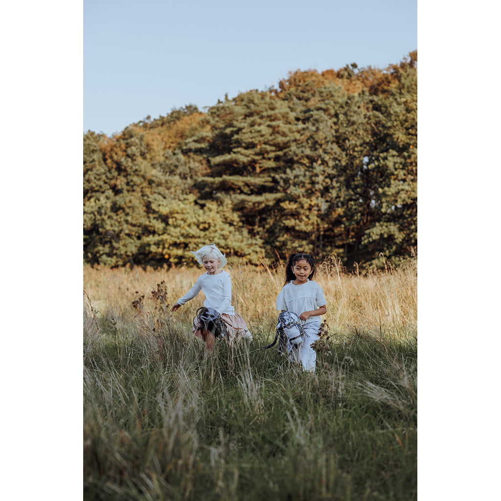 By Astrup Kæphest, Magic – Fläckig