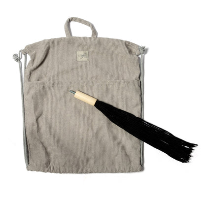 By Astrup Käpphäst med öppen mun och avtagbar svans, Brun