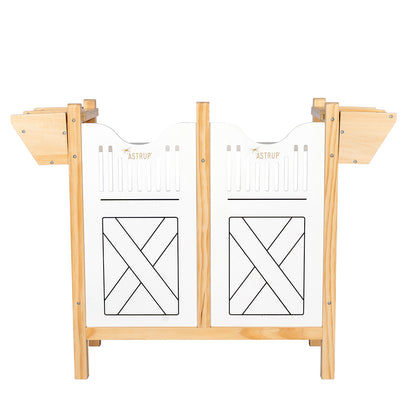 By Astrup Hästbox för 4 käpphästar