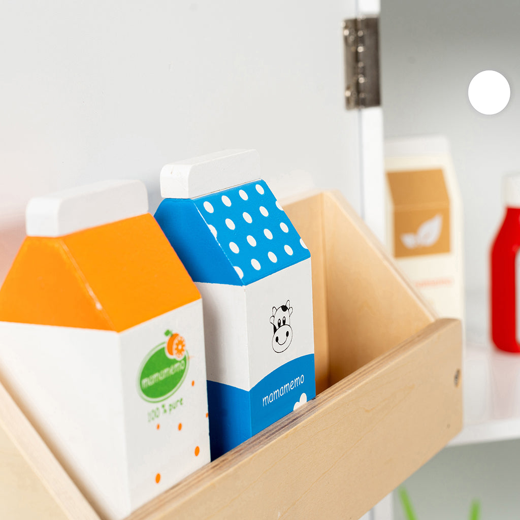 MaMaMeMo kyl- och frysskåp i trä