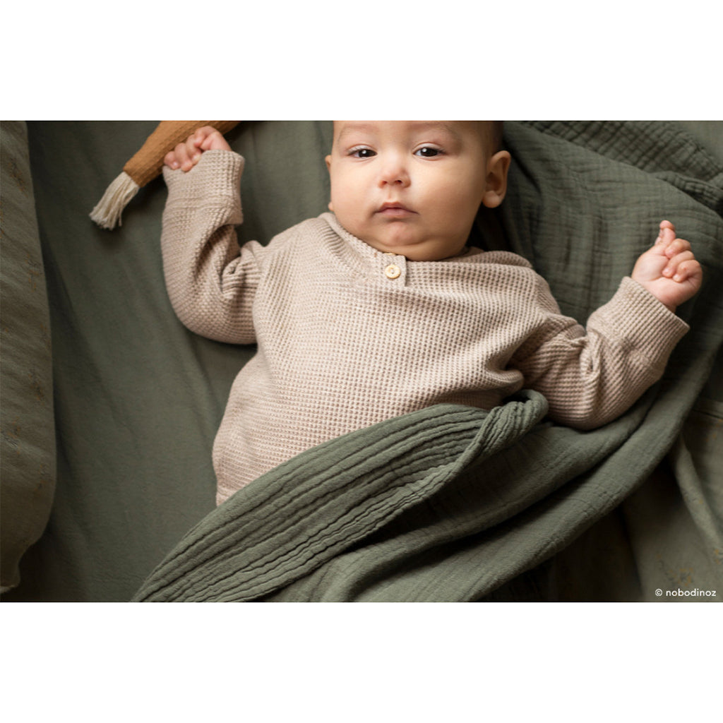 Nobodinoz babytäcke, Wabi Sabi double muslin, 65 x 100 cm - Vetiver