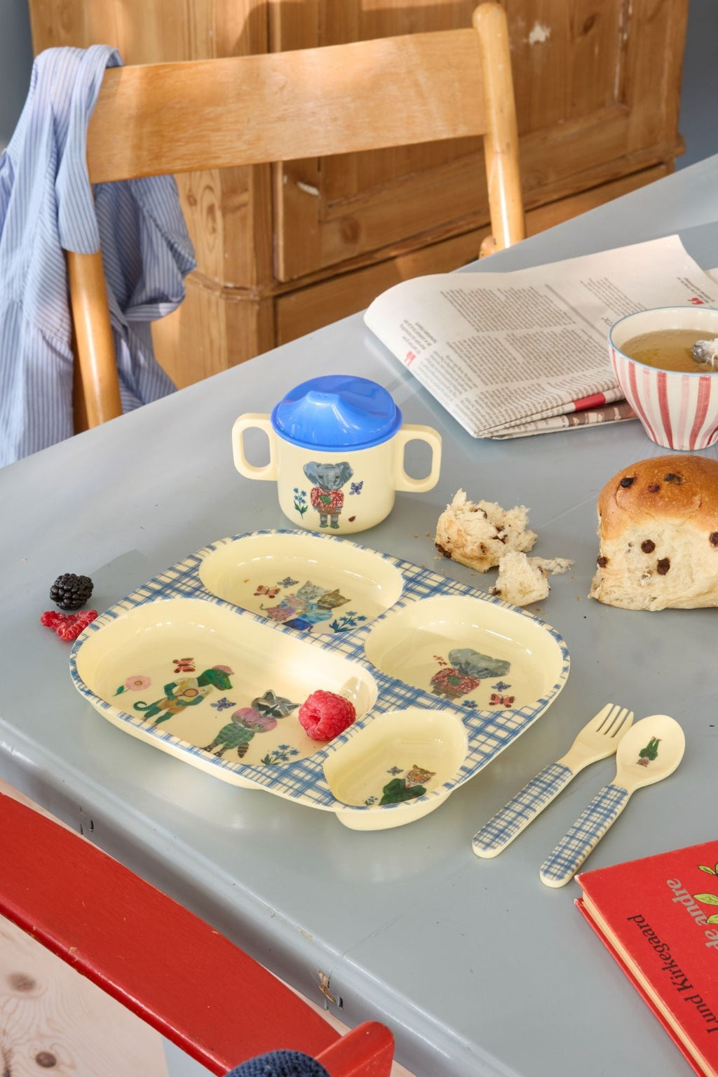 Rice Babymugg med två handtag, Blue - Nathalie Lété Print