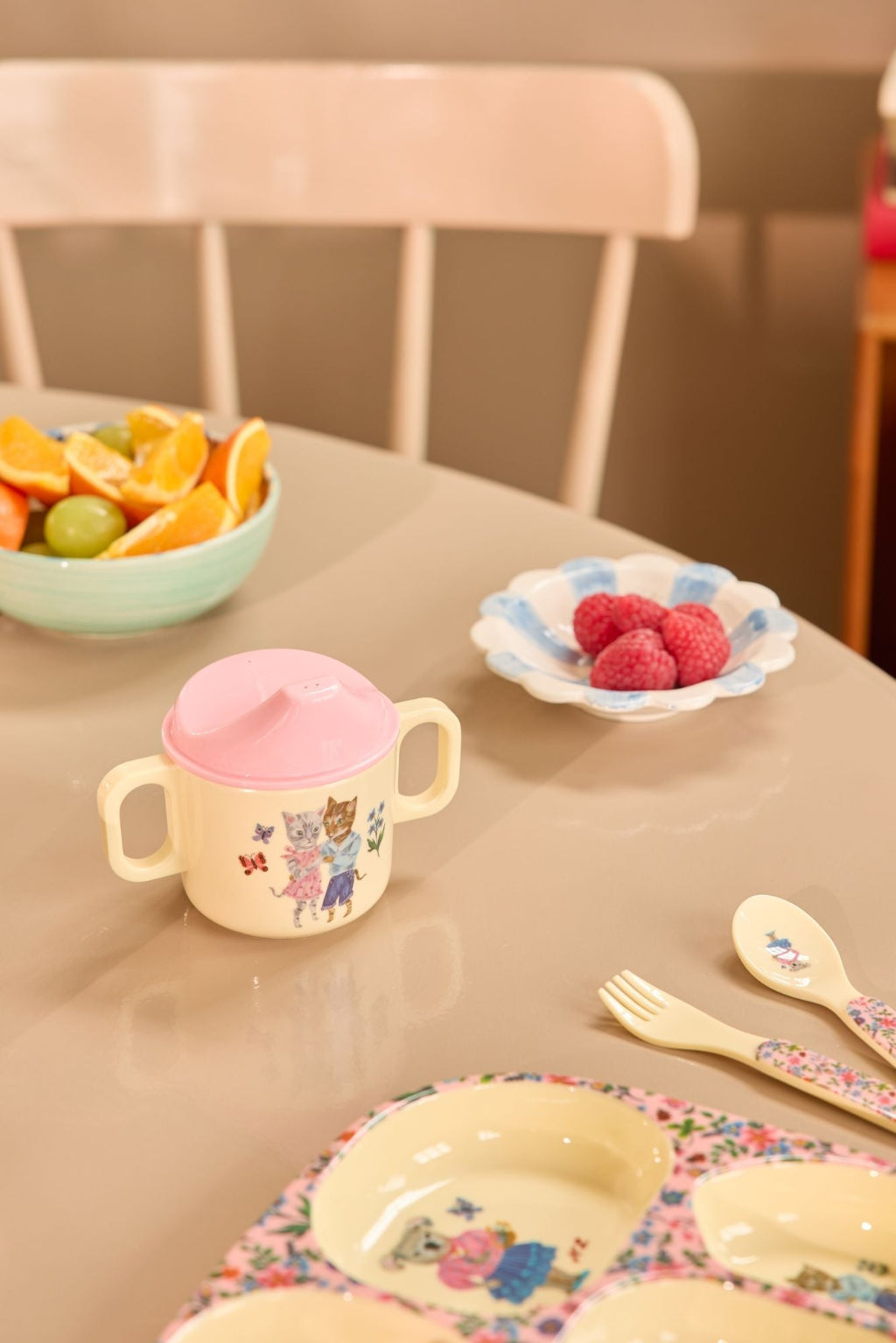 Rice Babymugg med två handtag, Rosa - Nathalie Lété Print