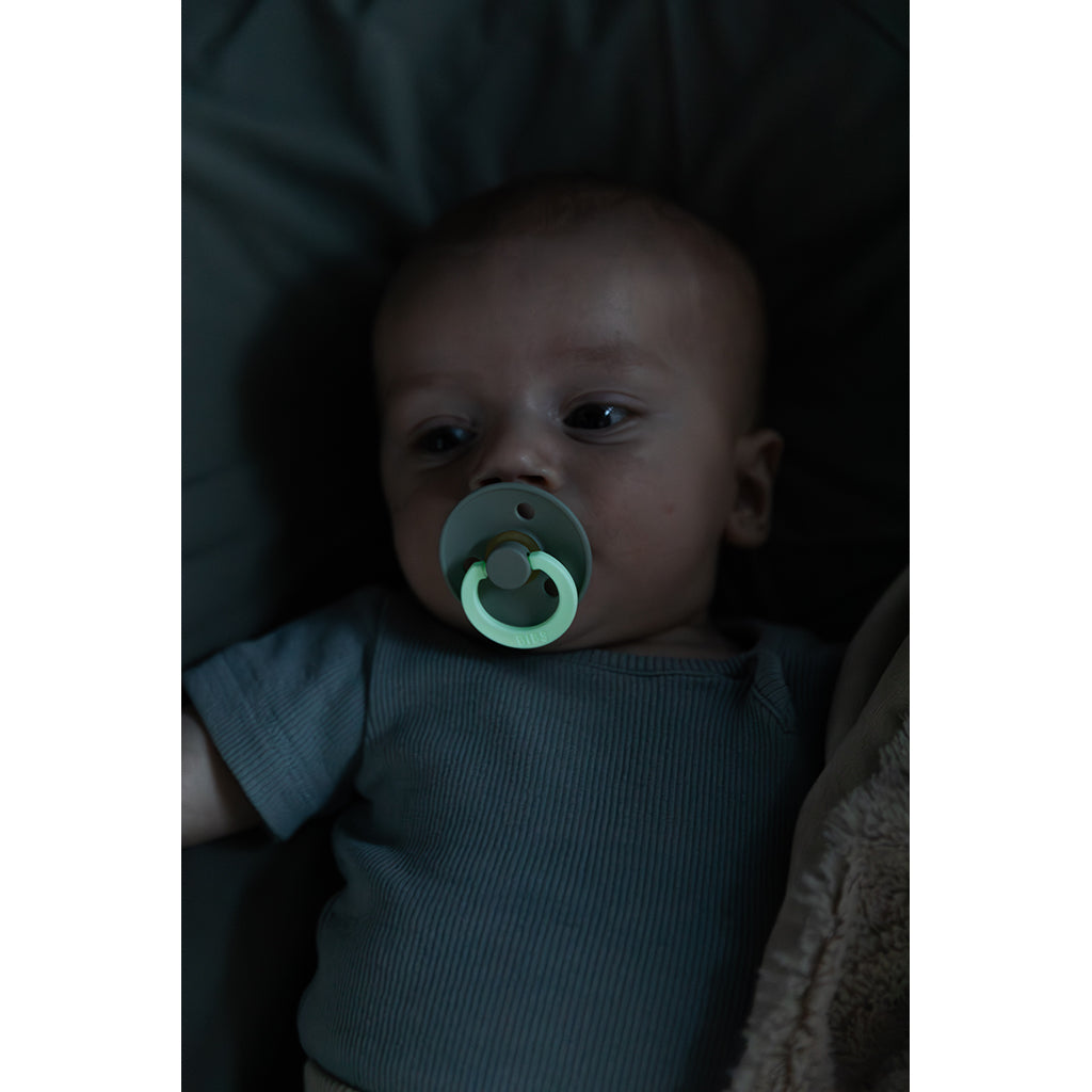 Bibs napp i naturgummi, storlek 2 – Blush GLOW