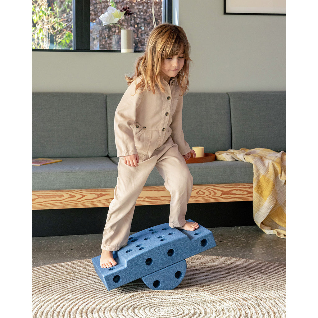 Modu byggleksak i skum, Curiosity set, 13 delar - Deep Blue / Sky Blue