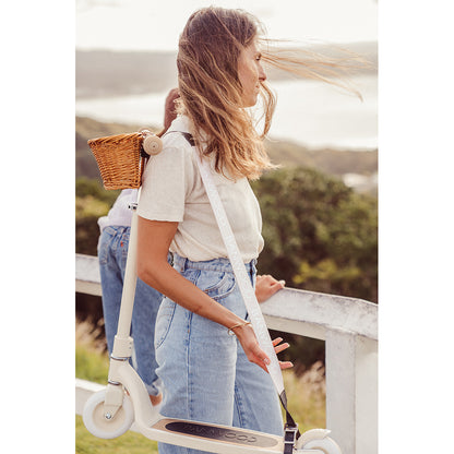 Banwood Carry strap, bärrem till skateboard, sparkcykel och balanscykel - Cream