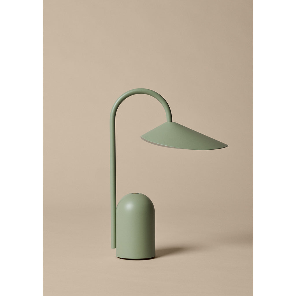 ferm Living, Arum Portabel Lampa - Tea green