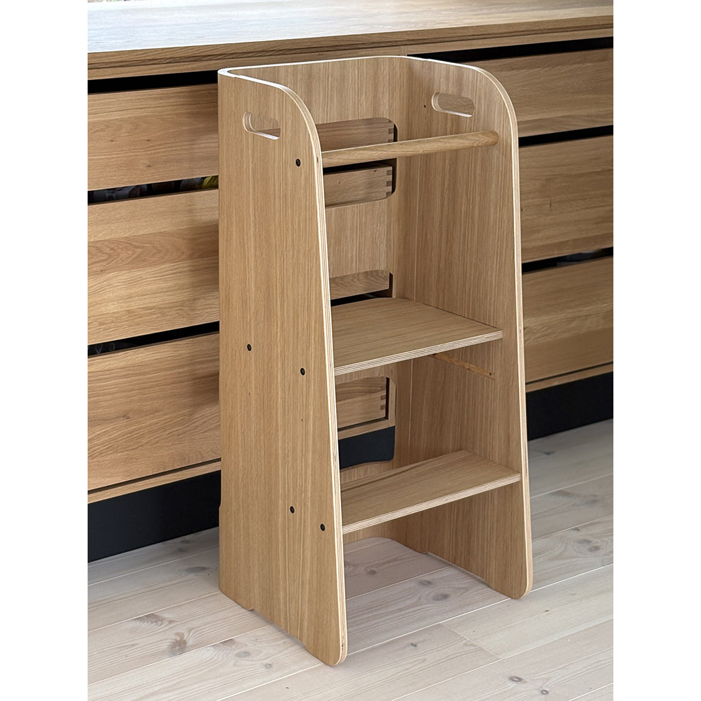 Curve-Lab, Læringstårn, Birk m. overflade af egetræ