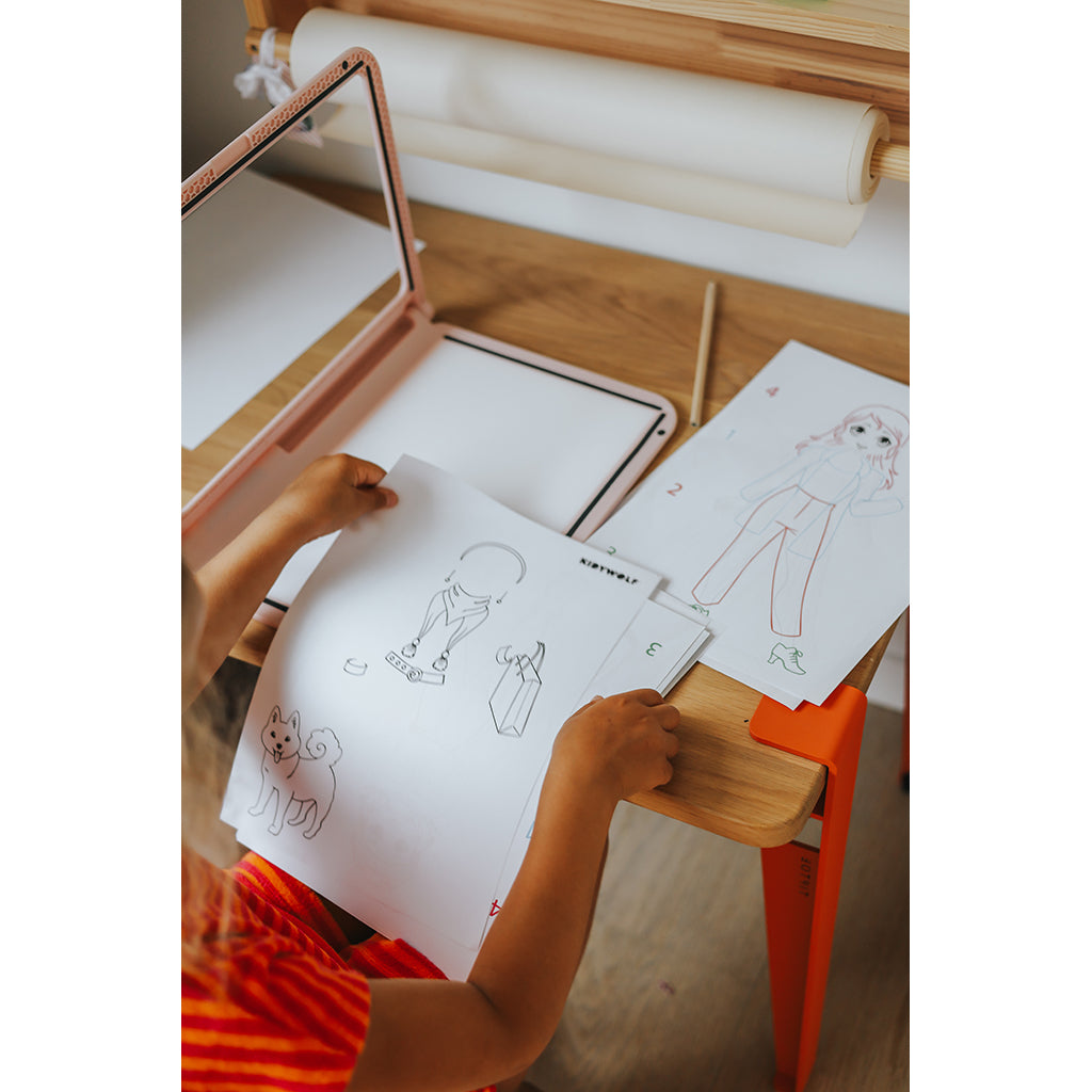 KIDYDRAW PRO - PORTABEL LJUSPLATTA FÖR MODEDESIGN