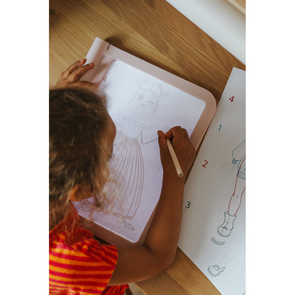 KIDYDRAW PRO - PORTABEL LJUSPLATTA FÖR MODEDESIGN