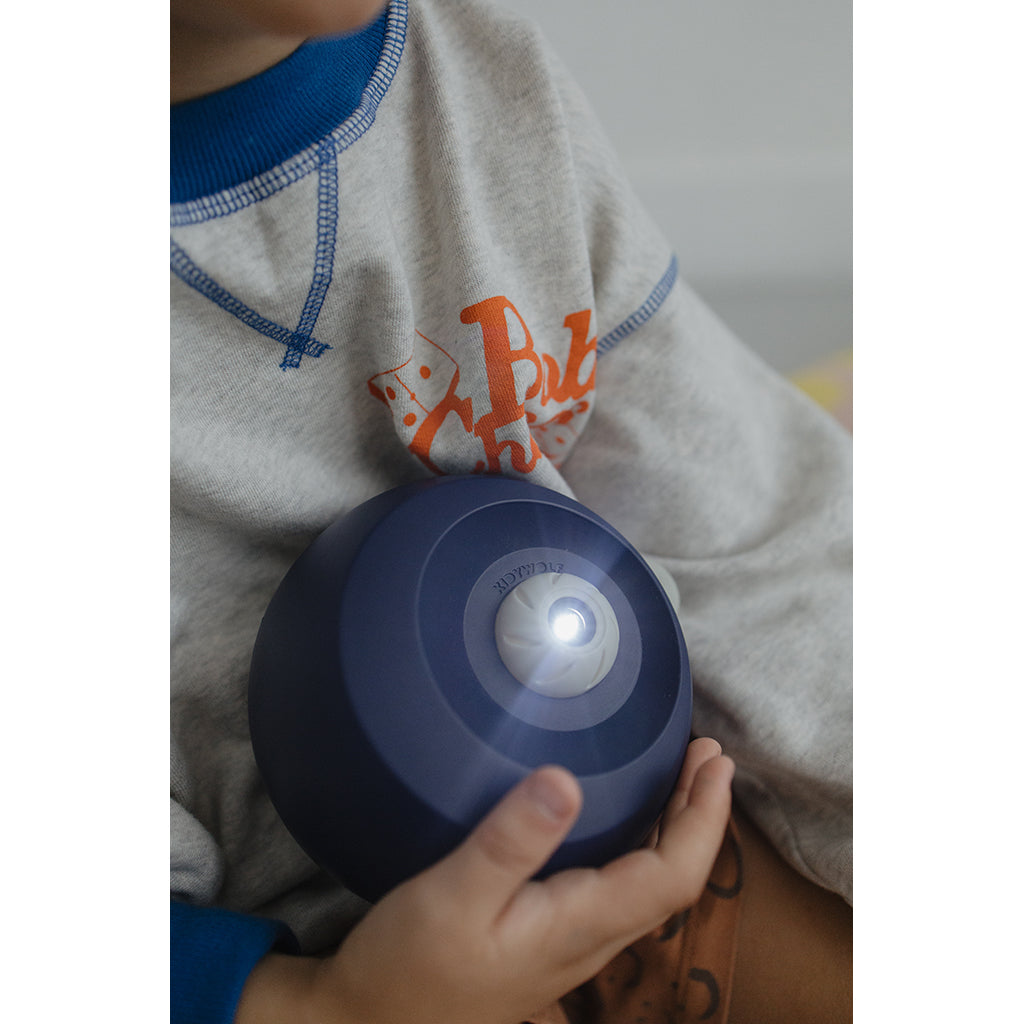 Kidystar, Roterende billedprojektor - Galaxe/rum-tema