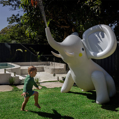 Sunnylife jätte uppblåsbar sprinkler, Eli the Elephant