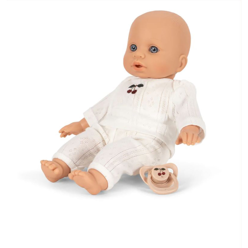 Konges Sløjd Luna babydocka i bärsele med napp och dockkläder - Exklusiv