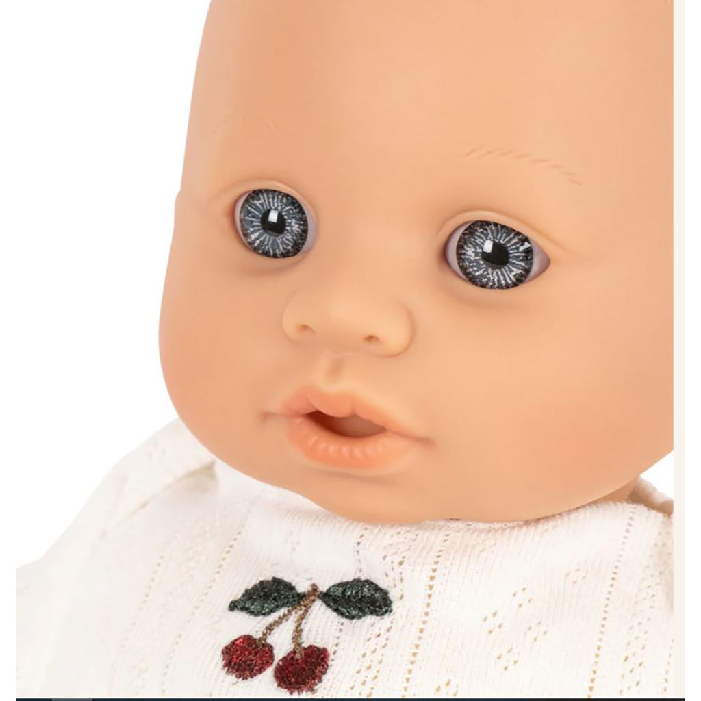 Konges Sløjd Luna babydocka i bärsele med napp och dockkläder - Exklusiv