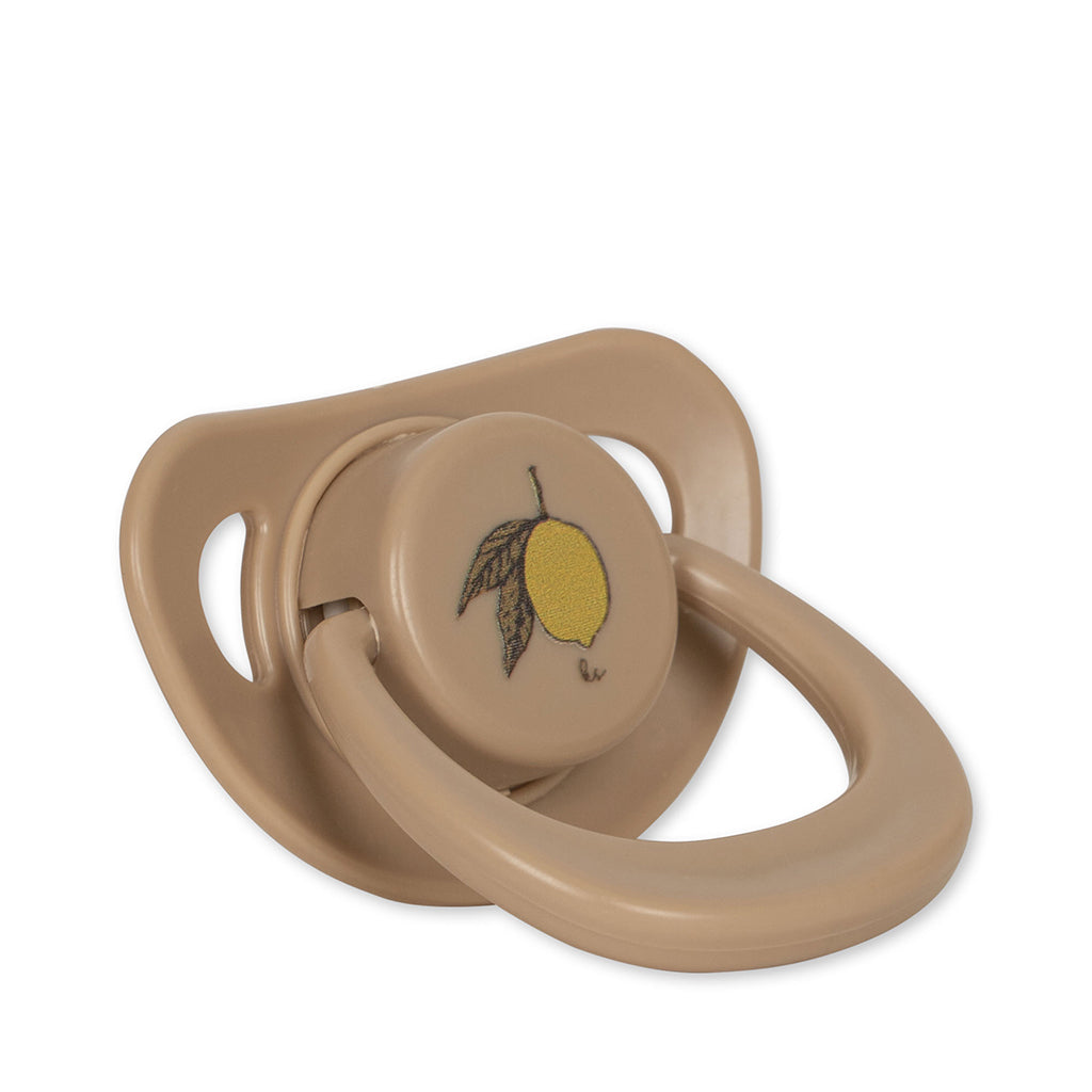 Konges Sløjd Docka, Harriet, docka som kan dricka och kissa