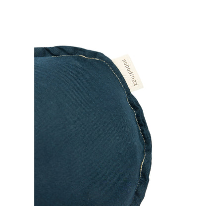 Nobodinoz skykudde, tvättat franskt linne, fågelbroderi - Deep blue