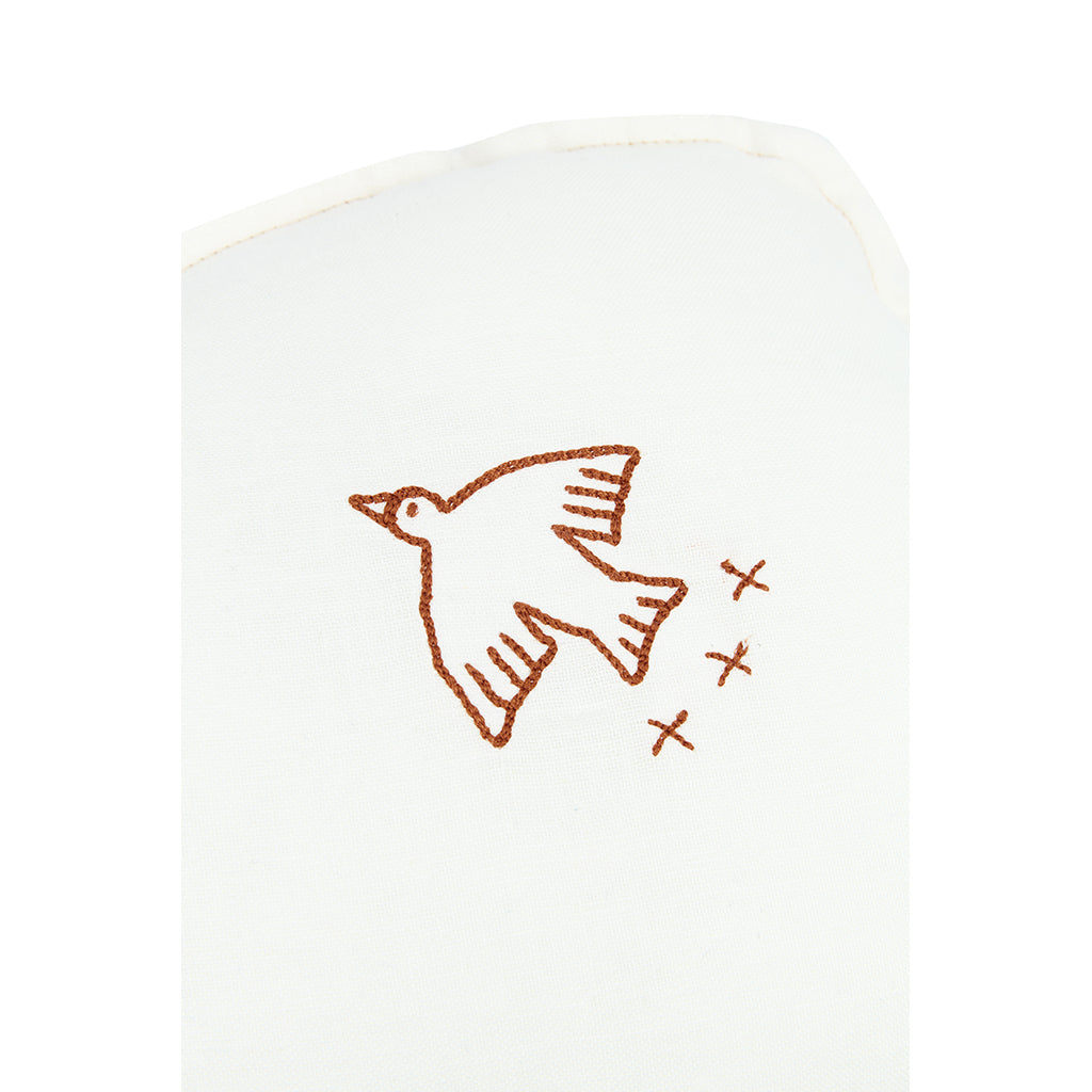 Nobodinoz skykudde, tvättat franskt linne, fågelbroderi - Off white