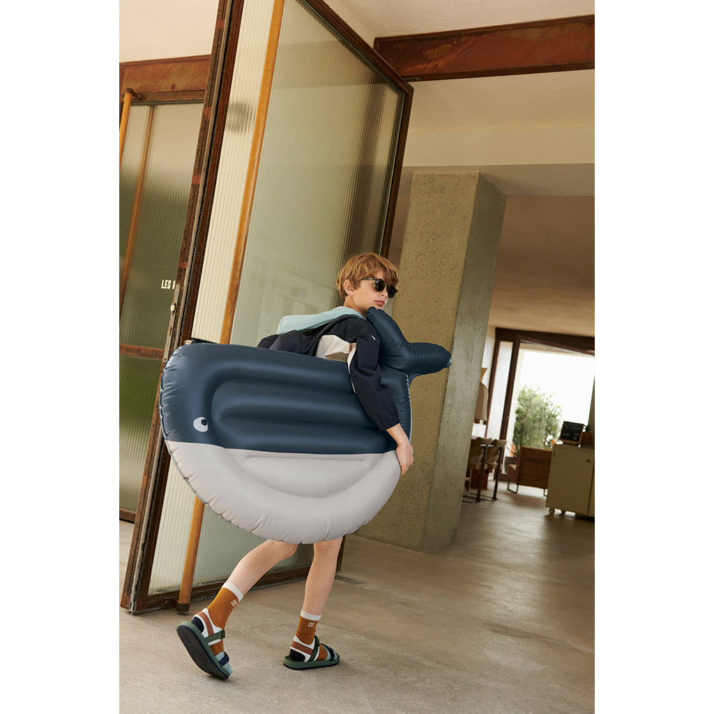 Liewood badleksak, Adalyn luftmadrass, val - Whale blue