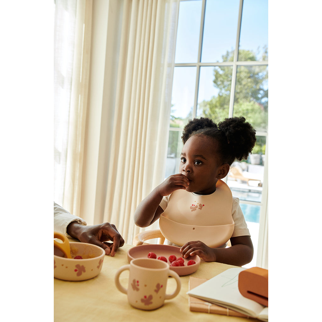 Liewood 2-pack haklappar i silikon med ficka, Mini butterfly/apple blossom