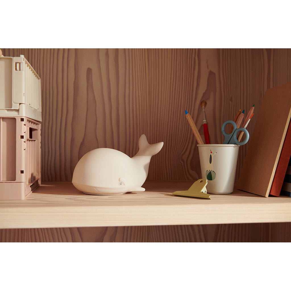 Liewood Winston nattlampa, Whale - Sandy