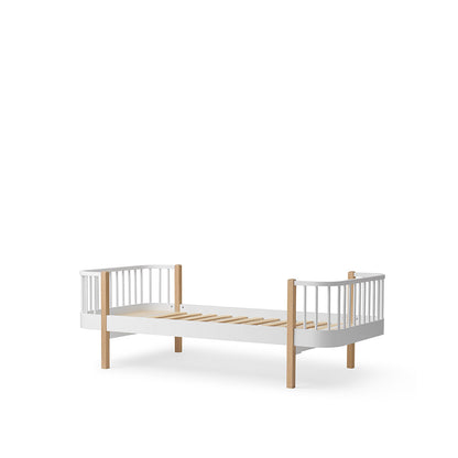 Oliver Furniture, Wood Original, säng - vit/ek