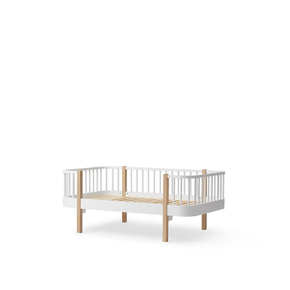 Oliver Furniture, Wood Original, juniorsäng/soffa – Vit/ek