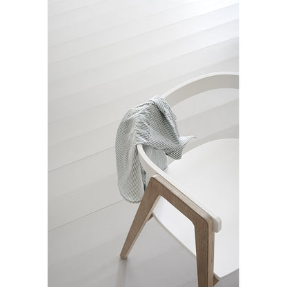 Oliver Furniture Wood armstol