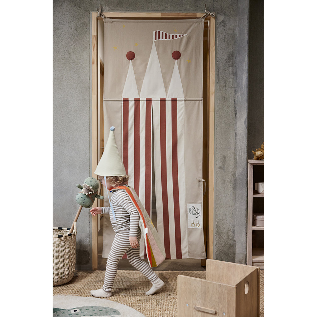 OYOY Slottsdörr, Gardin