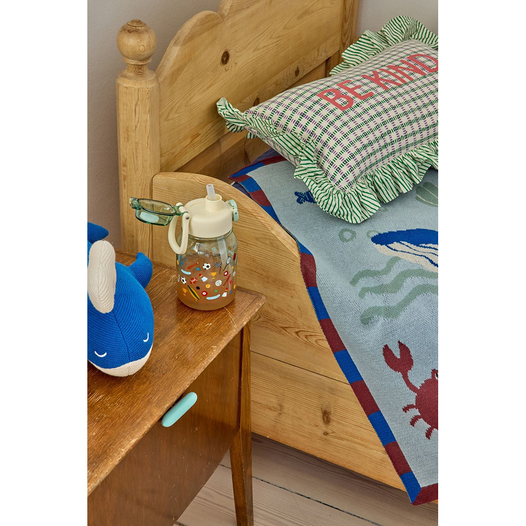 Rice dricksflaska i tritan, 700 ml – Soft green sports print