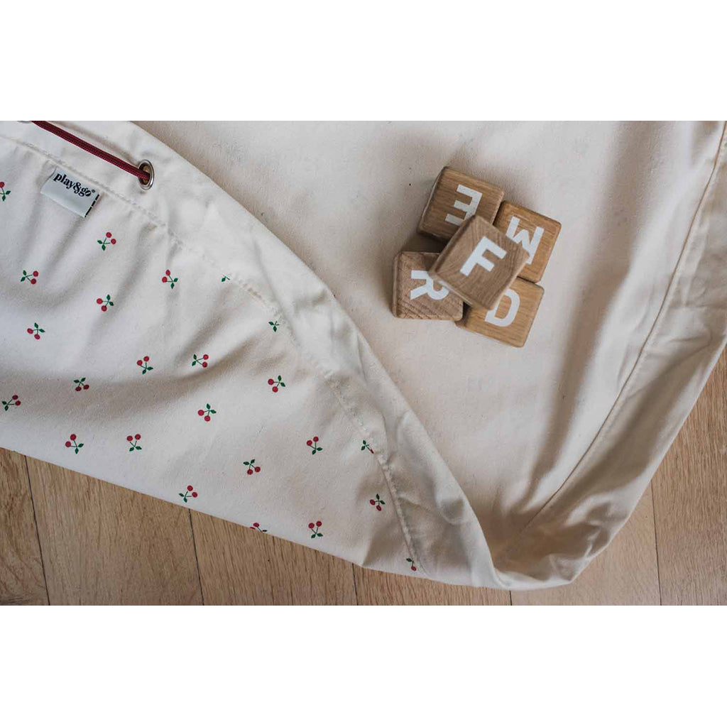 Play&amp;Go Två-i-ett matta, Cherry Cherry