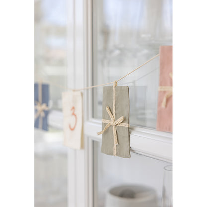 Sebra födelsedagsranka, presenter, siffror 0-9, ekologisk bomull