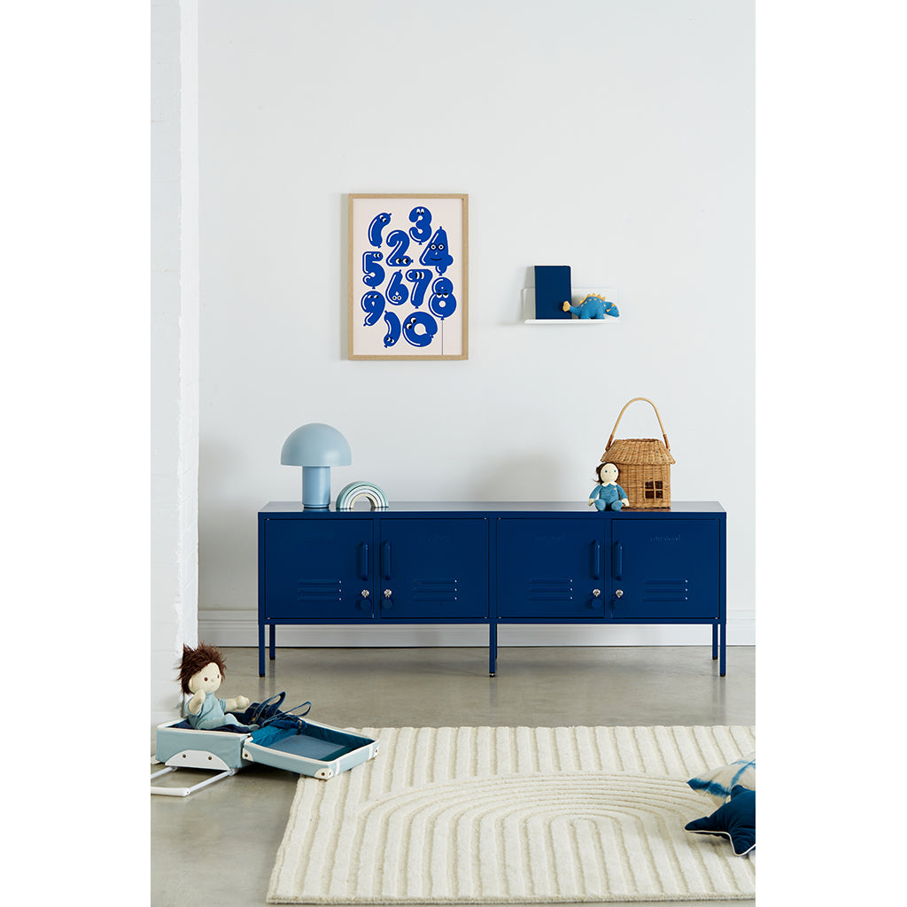 THE STANDARD IN NAVY BOX A