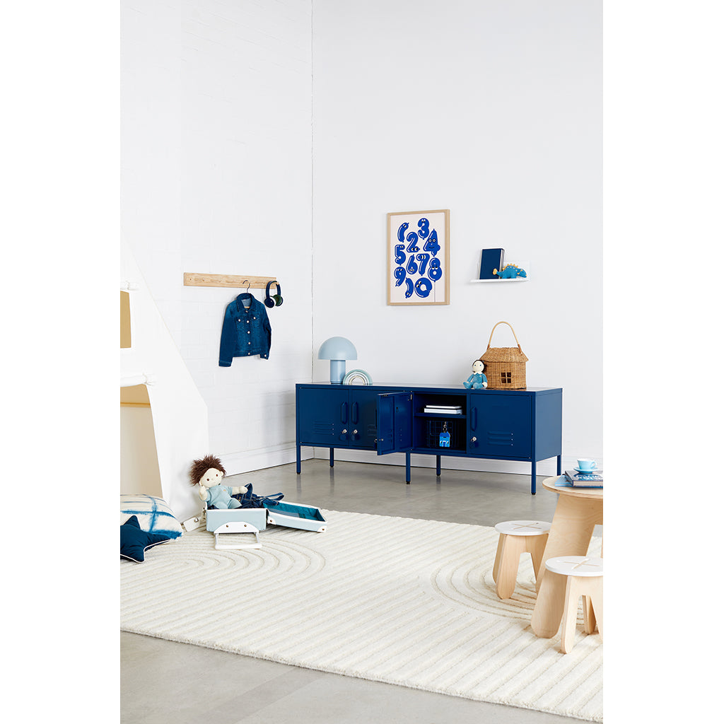 THE STANDARD IN NAVY BOX A