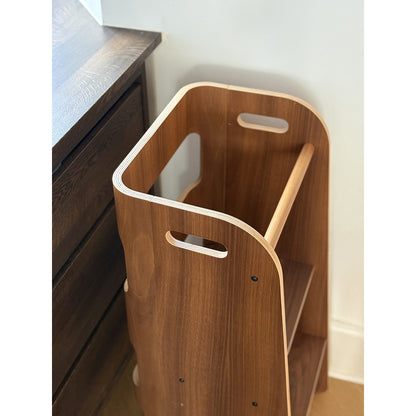 Curve-Lab, Læringstårn, Birk m. overflade af valnøddetræ