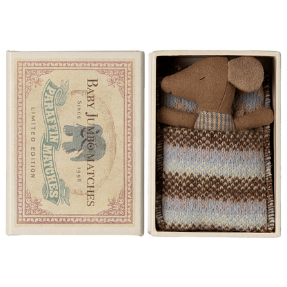 Maileg Sov/vaken babymus i tändsticksask - Rosa