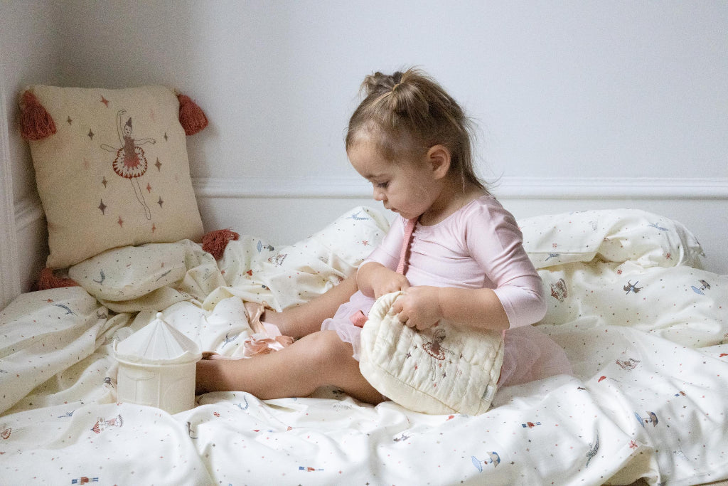 Cam Cam broderet pude, Økologisk, OCS - Ballerina