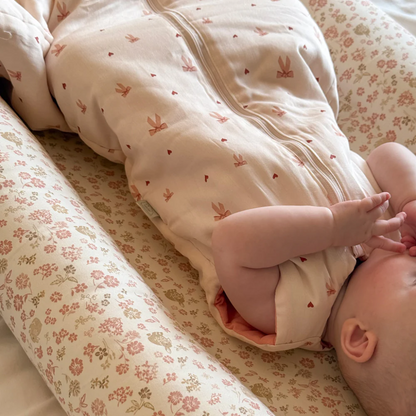 Cam Cam sovepose, Bows - 0-6 mdr.