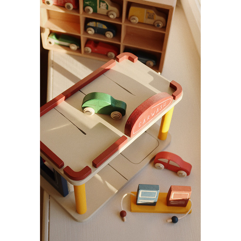 Konges Sløjd Bilgarage med biltvätt