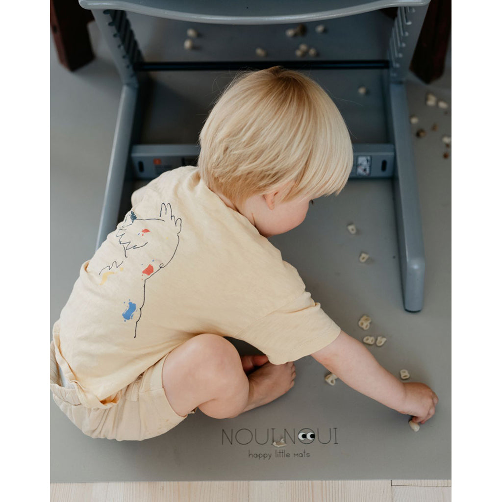 Noui Noui golvmatta, stolunderlägg – Olive hazel gray