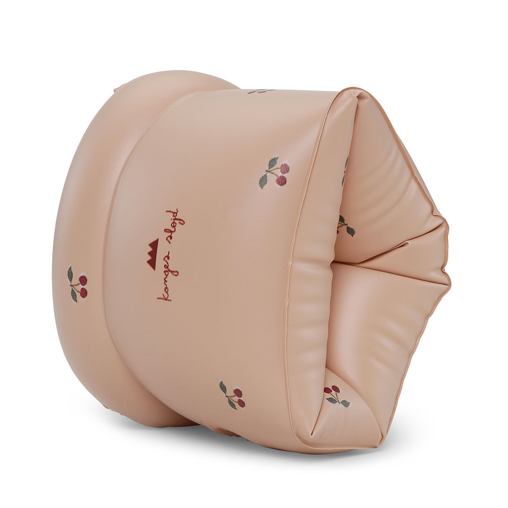 Konges Sløjd badvingar, Cherry