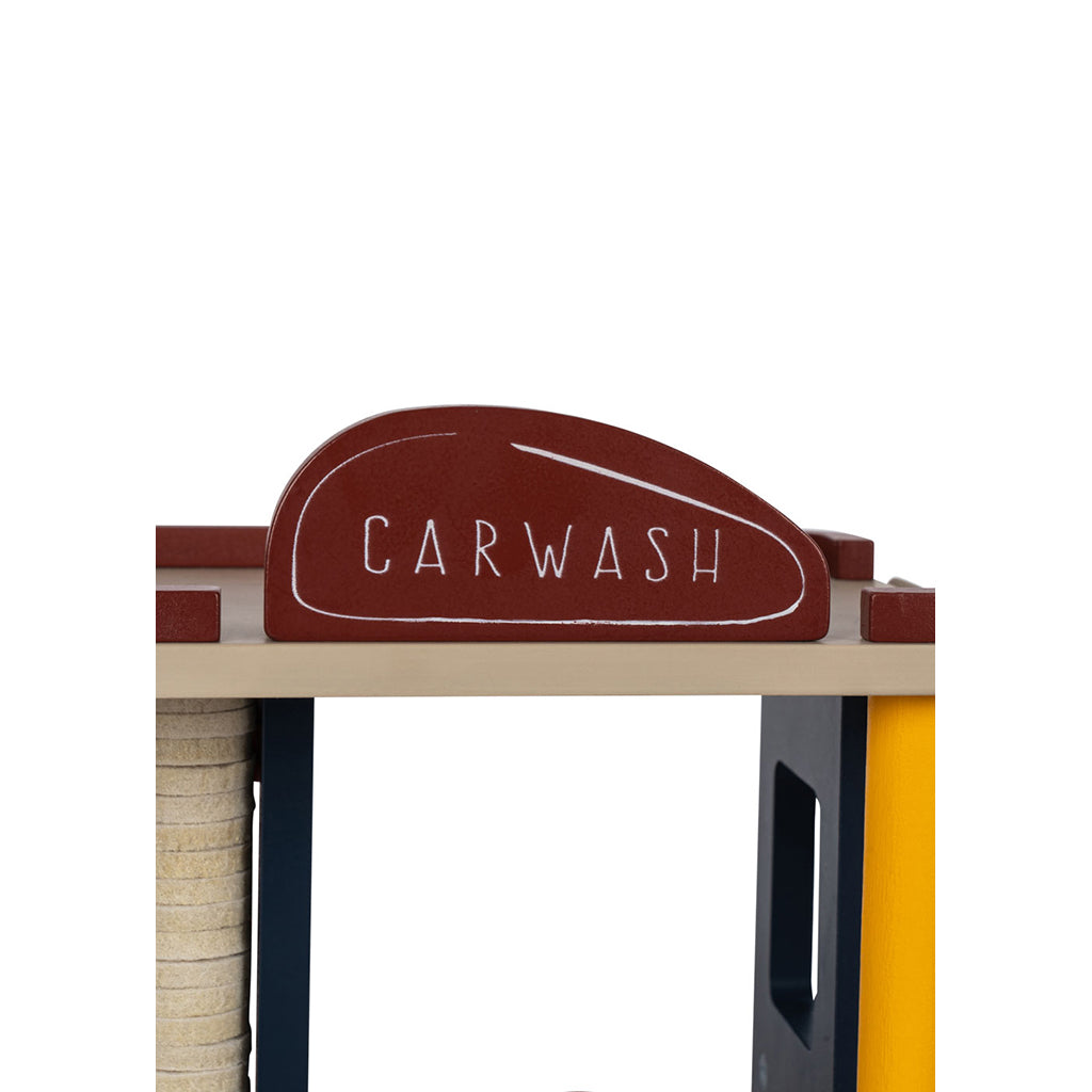 Konges Sløjd Bilgarage med biltvätt