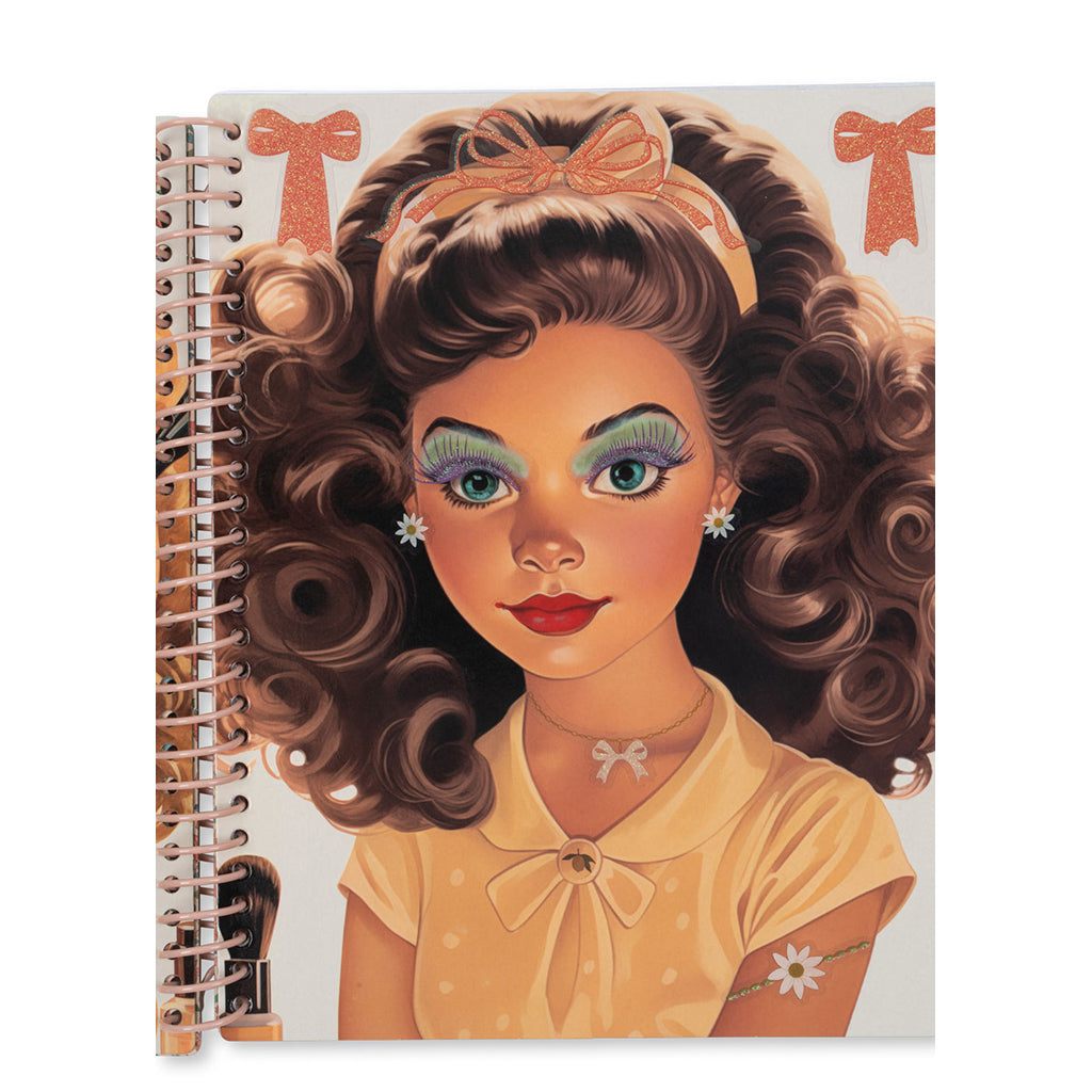 Konges Sløjd Glam me up, klistermärkesbok