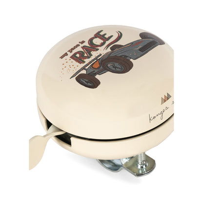 Konges Sløjd ringklocka, Race