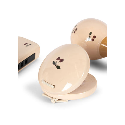 Konges Sløjd Petit Cherry Glossy, set med 3 musikinstrumenter – Cherry