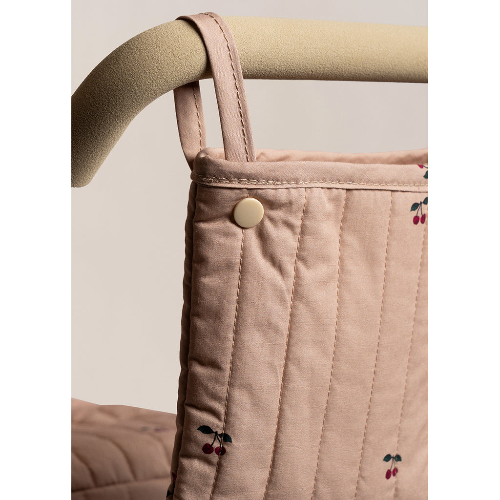 Konges Sløjd Minnie Dockvagn med väska – Cherry blush
