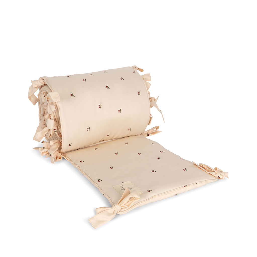 Konges Sløjd sengerand, Cherry