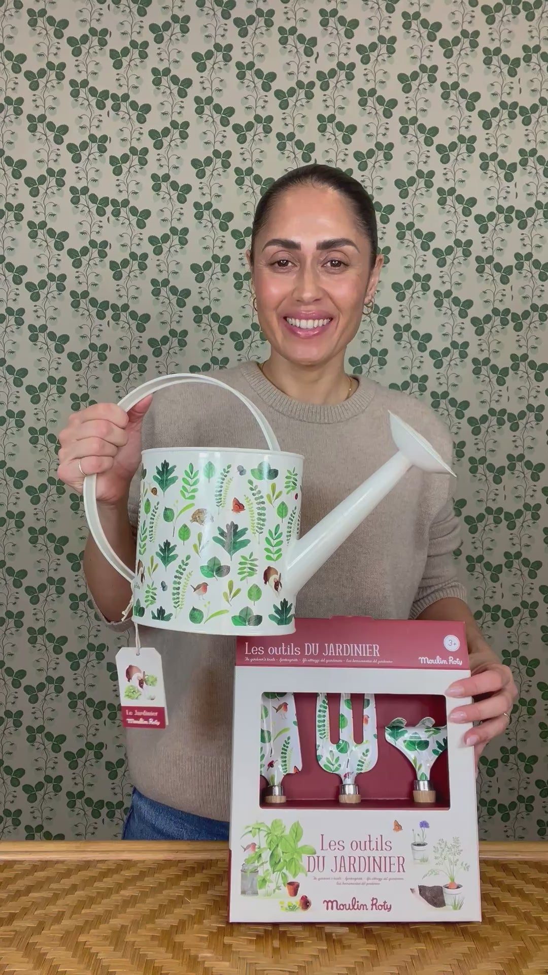 Moulin Roty have sæt med haveredskaber og vandkande til børn