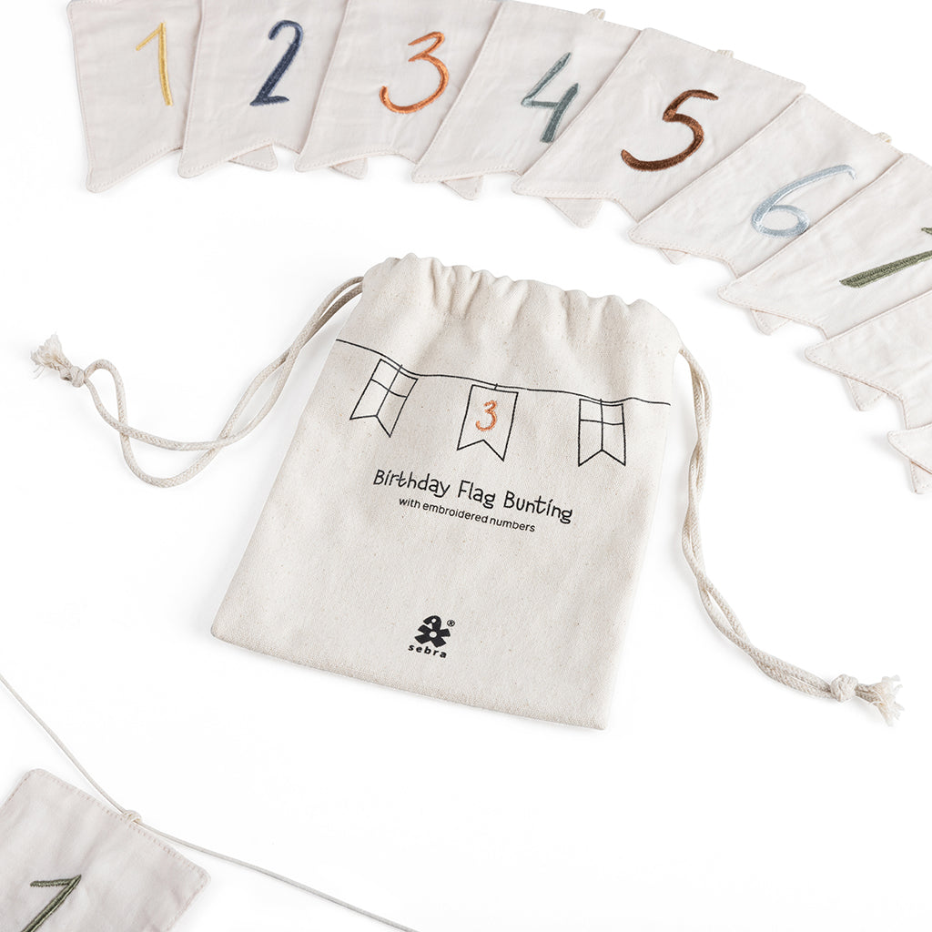 Sebra flaggirlang, födelsedagsgirlang med siffrorna 0-9