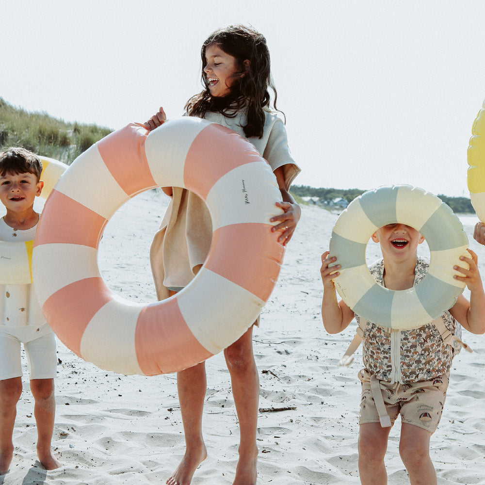 Petites Pommes, Badleksak - Olivia calile, Ø: 45 cm - För barn 1-3 år